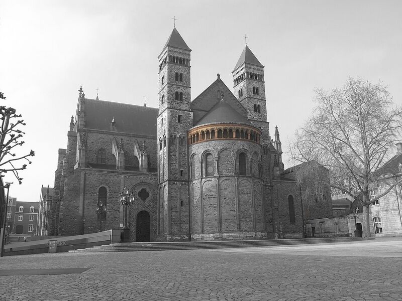File:Sint-Servatius, Maastricht.jpg