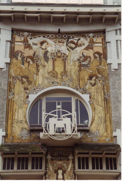 File:Sgraffito Maison Cauchie.jpg